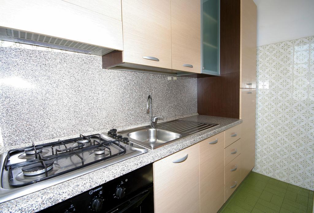 Appartement Aria Di Mare à Borghetto Santo Spirito Extérieur photo